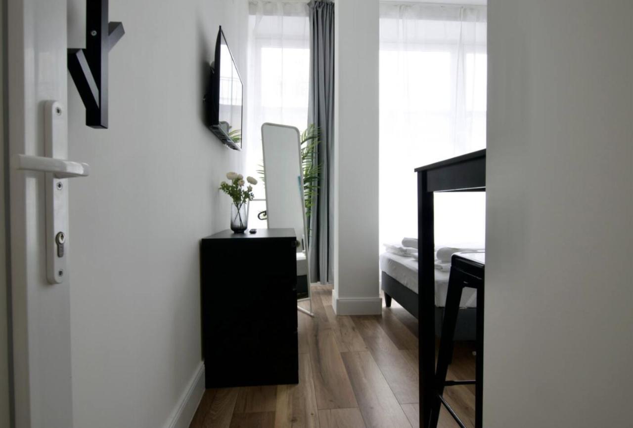 Studio Apartments By Hi5- Apartment In Downtown Budapest Luaran gambar